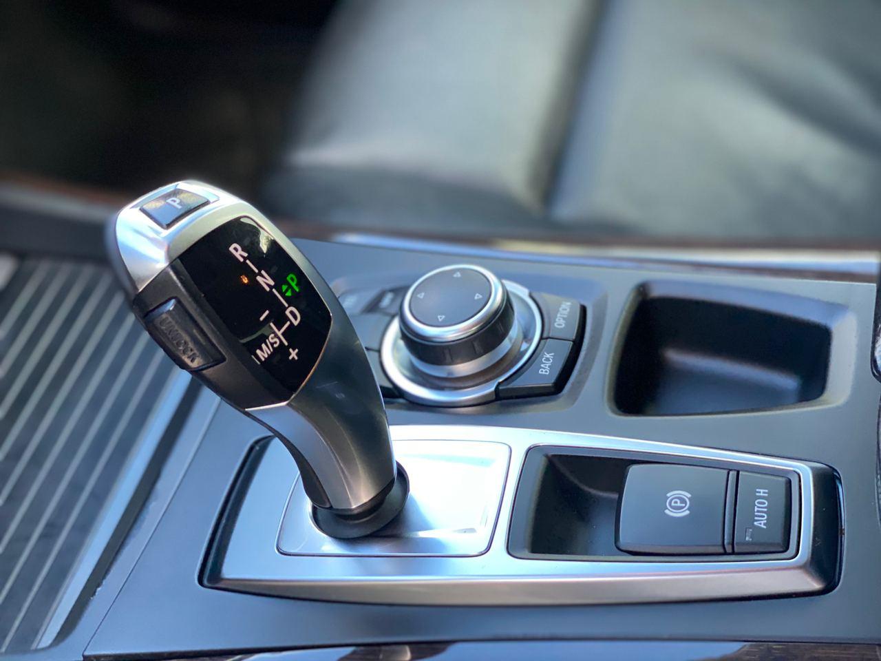 АВТОМОБИЛЬ ПРОДАН 12 СЕНТЯБРЯ 2020!  BMW X5, 2012, 7 мест, Панорама — ДИЗЕЛЬ (макс. комплектация) Машина 100% инспектирована, обслужена, заменены масло, фильтра, тормоза! full