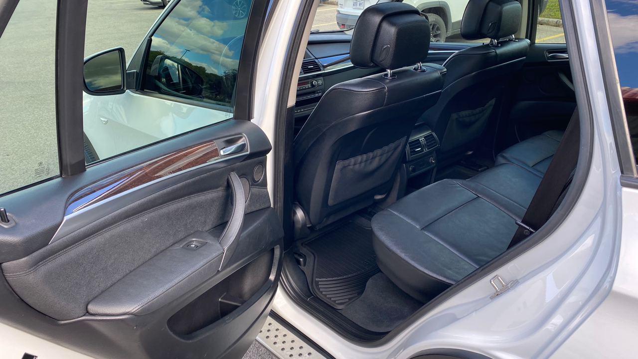 АВТОМОБИЛЬ ПРОДАН 12 СЕНТЯБРЯ 2020!  BMW X5, 2012, 7 мест, Панорама — ДИЗЕЛЬ (макс. комплектация) Машина 100% инспектирована, обслужена, заменены масло, фильтра, тормоза! full