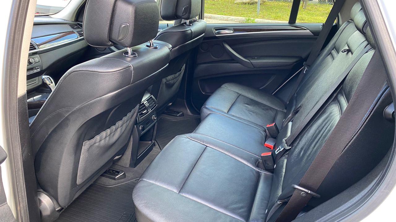 АВТОМОБИЛЬ ПРОДАН 12 СЕНТЯБРЯ 2020!  BMW X5, 2012, 7 мест, Панорама — ДИЗЕЛЬ (макс. комплектация) Машина 100% инспектирована, обслужена, заменены масло, фильтра, тормоза! full