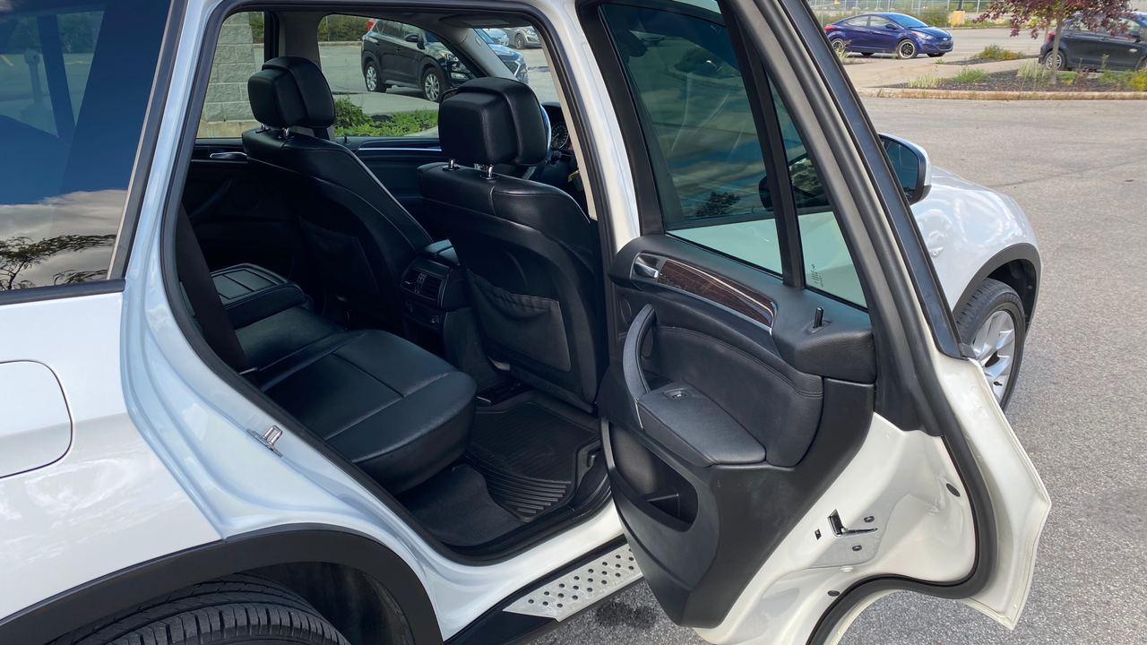 АВТОМОБИЛЬ ПРОДАН 12 СЕНТЯБРЯ 2020!  BMW X5, 2012, 7 мест, Панорама — ДИЗЕЛЬ (макс. комплектация) Машина 100% инспектирована, обслужена, заменены масло, фильтра, тормоза! full