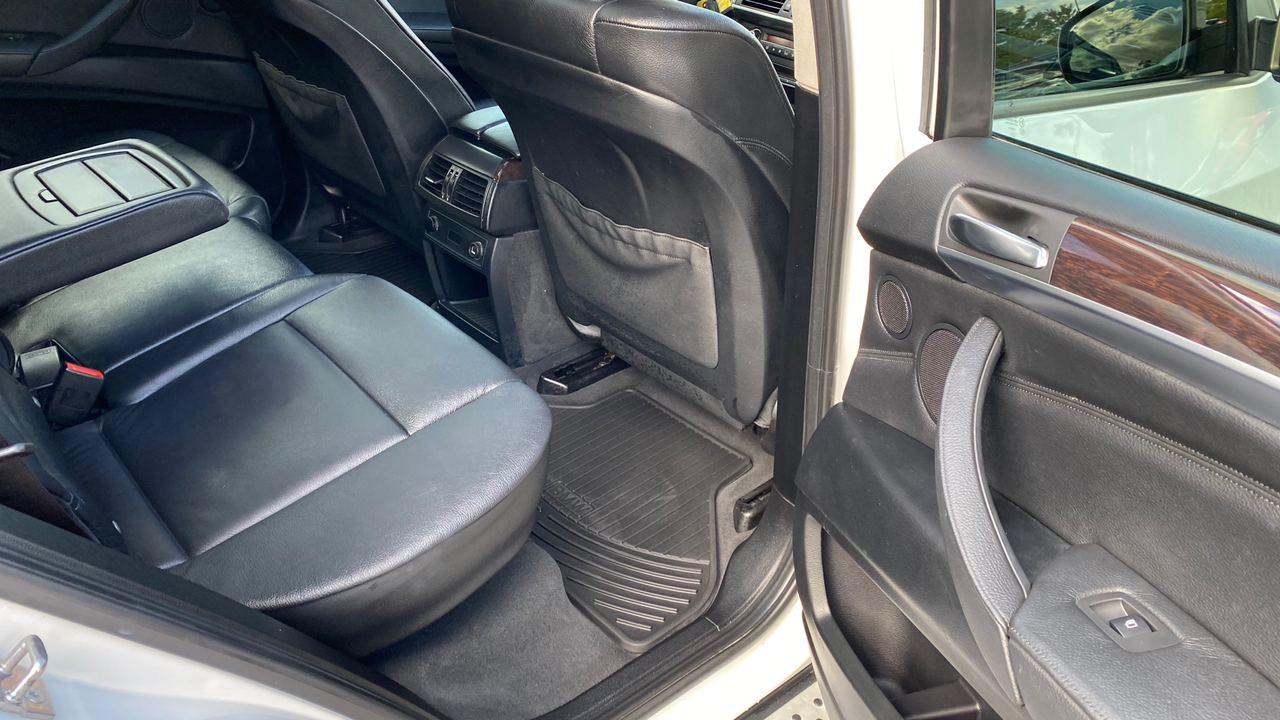 АВТОМОБИЛЬ ПРОДАН 12 СЕНТЯБРЯ 2020!  BMW X5, 2012, 7 мест, Панорама — ДИЗЕЛЬ (макс. комплектация) Машина 100% инспектирована, обслужена, заменены масло, фильтра, тормоза! full