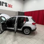 Продан 10 Января 2022! Sold January 10, 2022!   VW TIGUAN 2.0 турбо, 2012 год! Автомат AISIN 6 скоростей! Полный привод! Комплектация Highline!!! Заводская краска! Чистый Карфакс Без ДТП!!! full