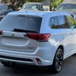 MITSUBISHI OUTLANDER PHEV TOURING – 2018! 2.0 PLUG-IN HYBRID! AWD! Clean CARFAX – 1 Owner! No accidents! full