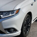 MITSUBISHI OUTLANDER PHEV TOURING – 2018! 2.0 PLUG-IN HYBRID! AWD! Clean CARFAX – 1 Owner! No accidents! full