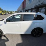 MITSUBISHI OUTLANDER PHEV TOURING – 2018! 2.0 PLUG-IN HYBRID! AWD! Clean CARFAX – 1 Owner! No accidents! full